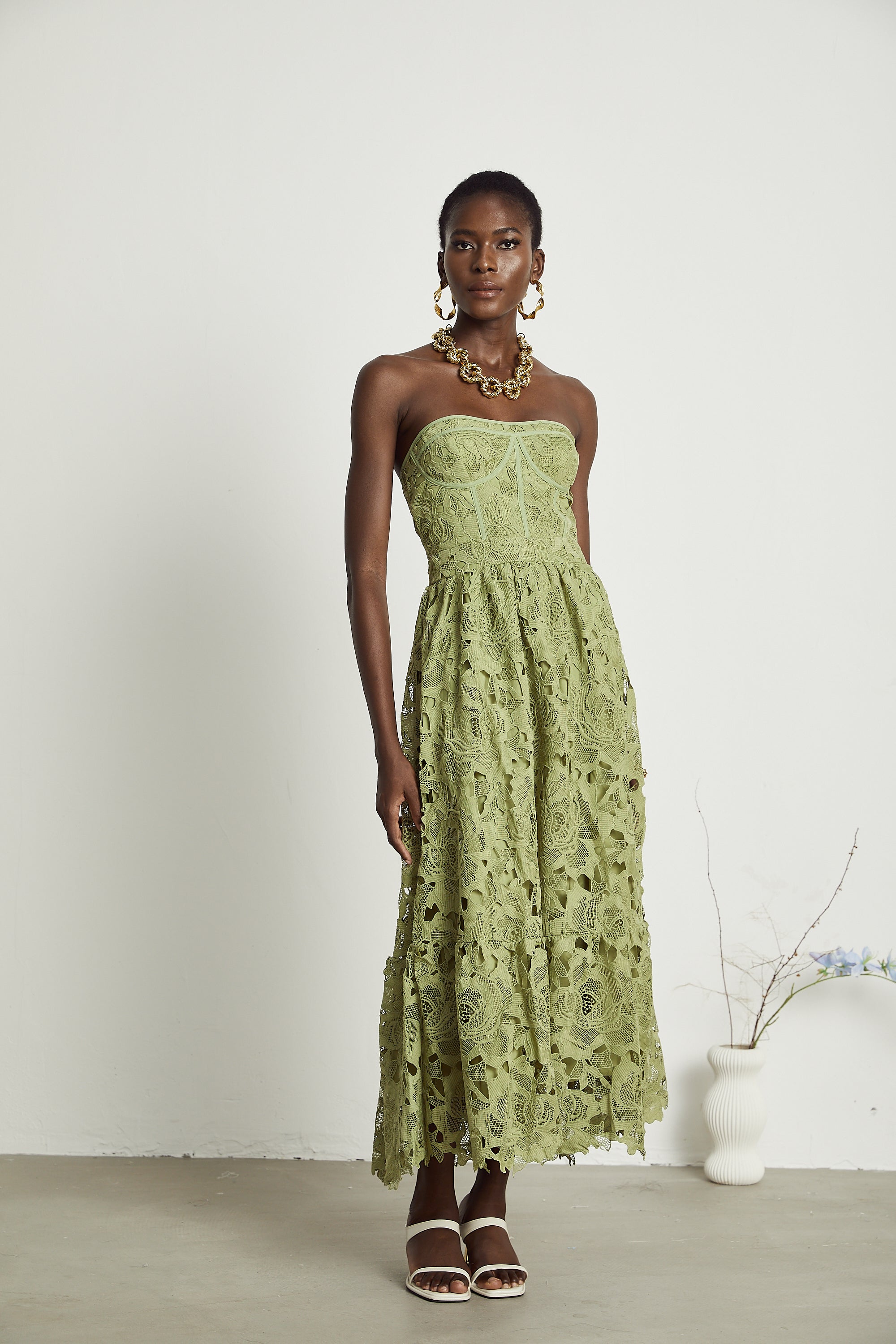 Inès Lace Floral Embroidered Midi Dress Off-Shoulder Cut-Out Detail Green