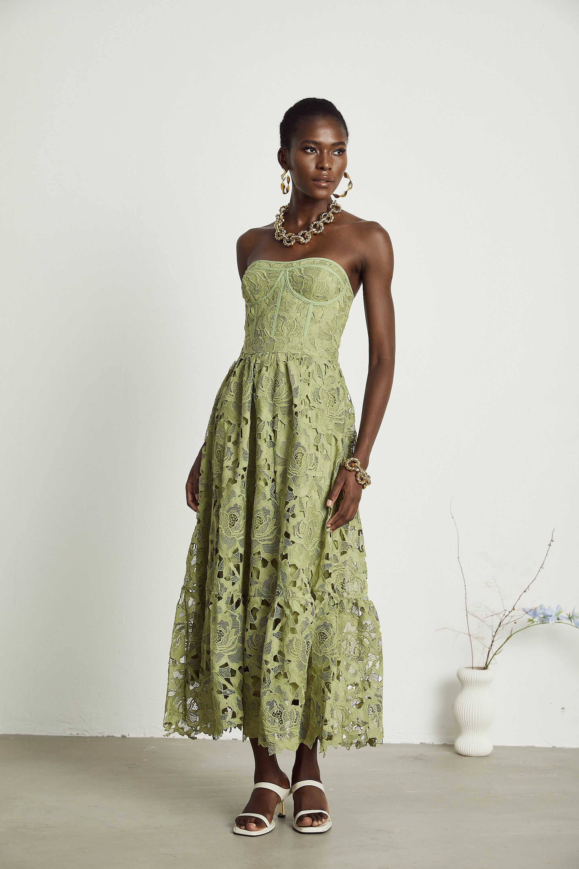 Inès Lace Floral Embroidered Midi Dress Off-Shoulder Cut-Out Detail Green