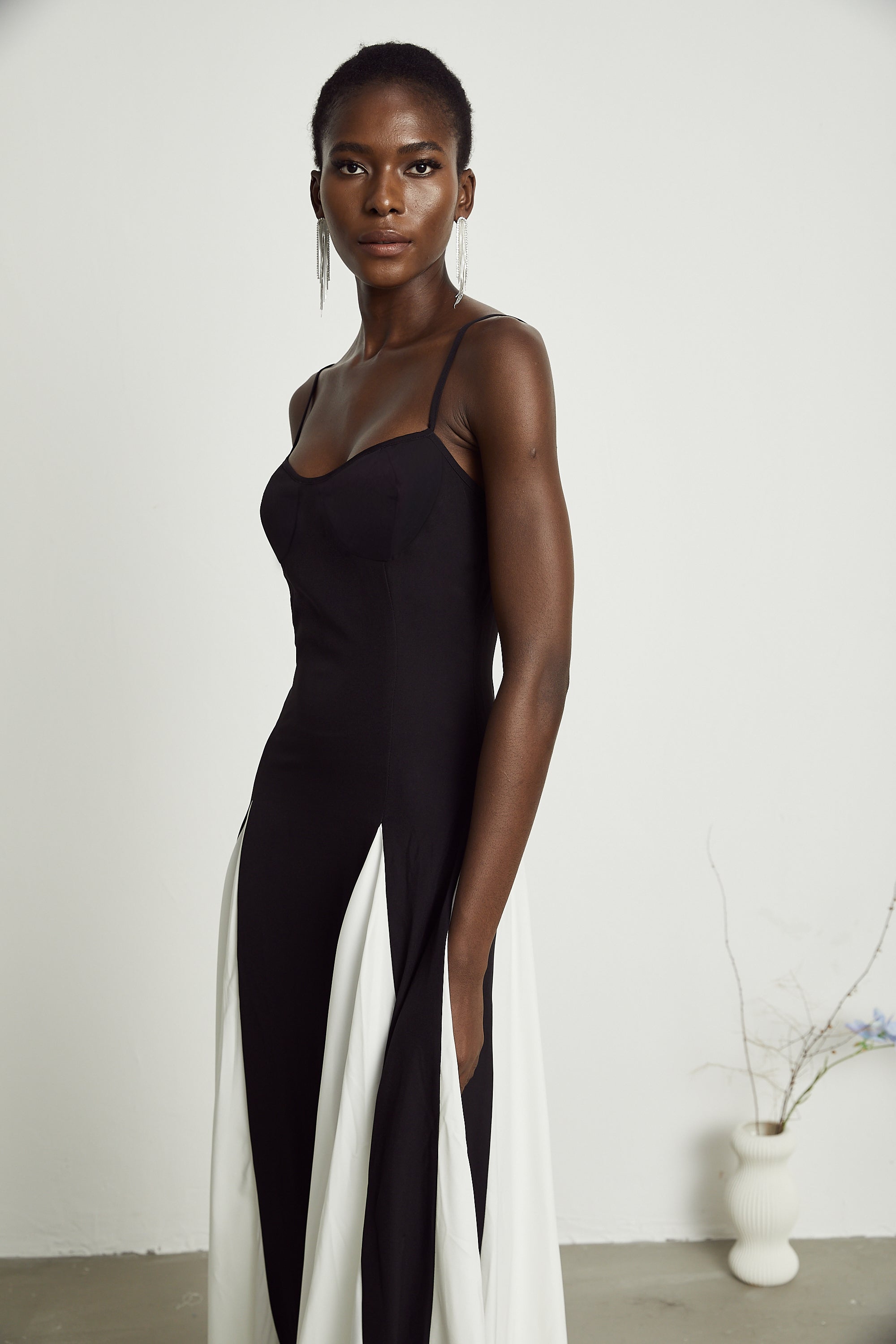 Sofie Two Tone Pleated Maxi Dress Sleeveless Adjustable Straps Detail Black