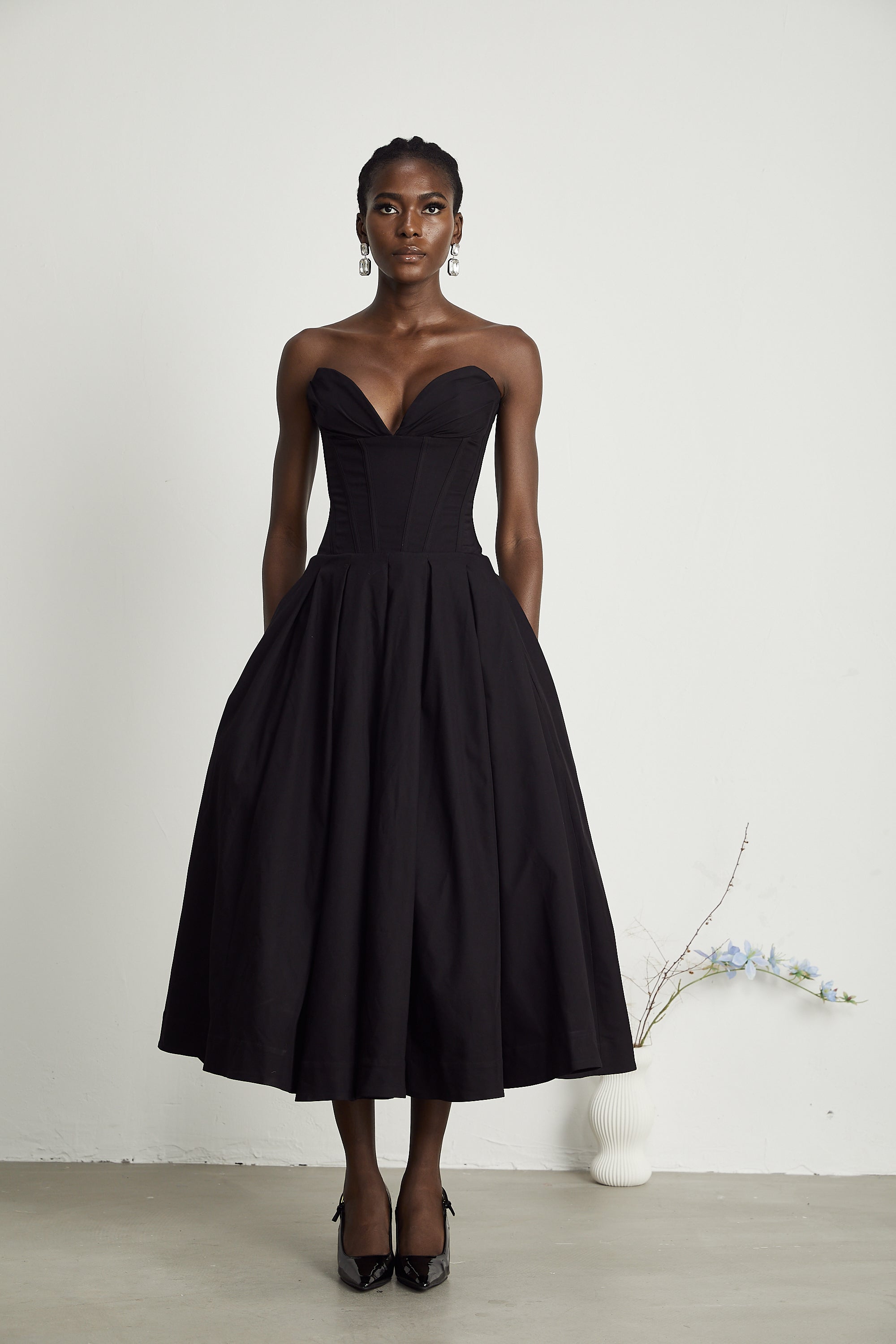 Katherine Off-Shoulder Corset Midi Dress Sleeveless Pleated Detailing Black