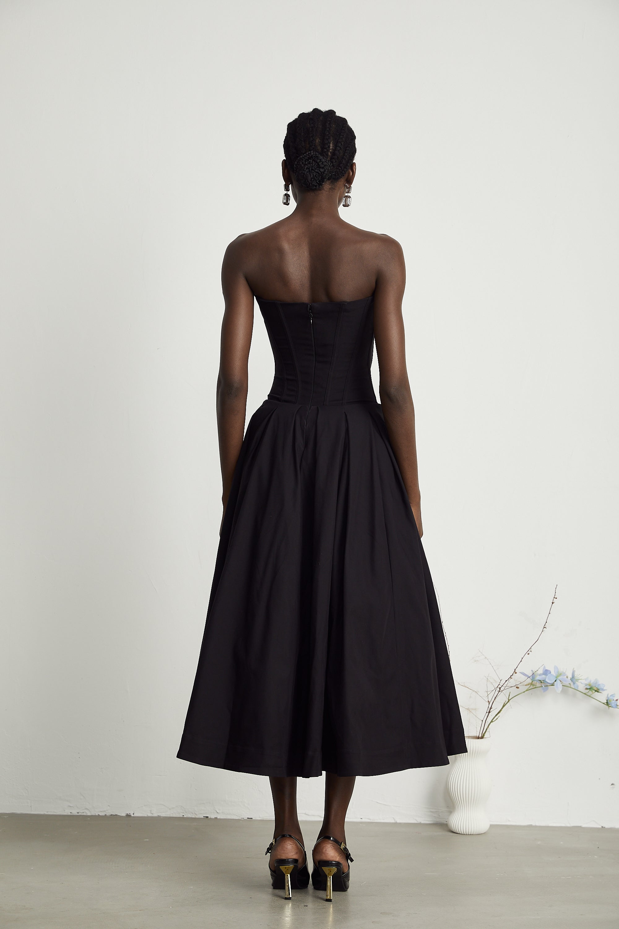 Katherine Off-Shoulder Corset Midi Dress Sleeveless Pleated Detailing Black