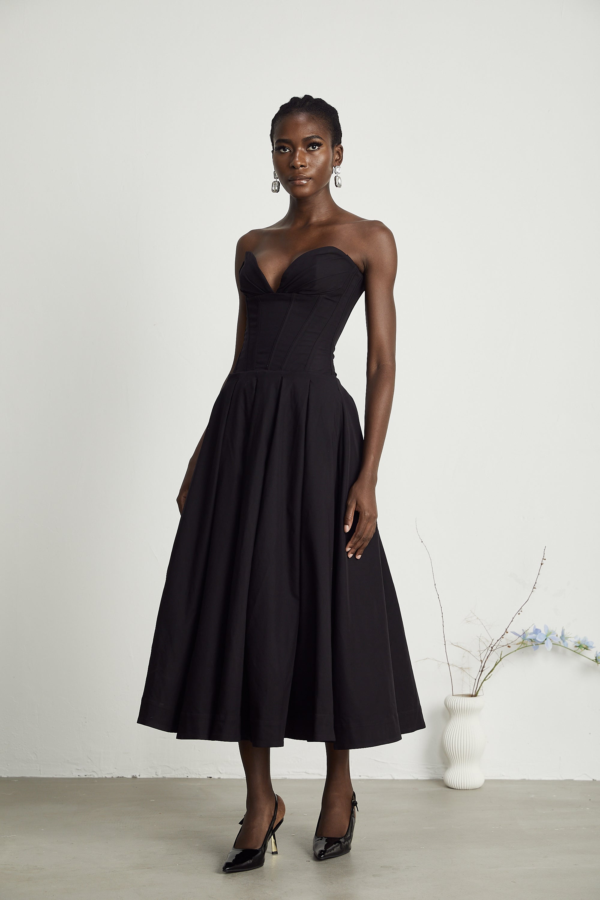 Katherine Off-Shoulder Corset Midi Dress Sleeveless Pleated Detailing Black