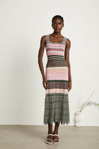 Daphne Contrast Color Knitted Midi Dress Sleeveless Scalloped Edge Detail Pink