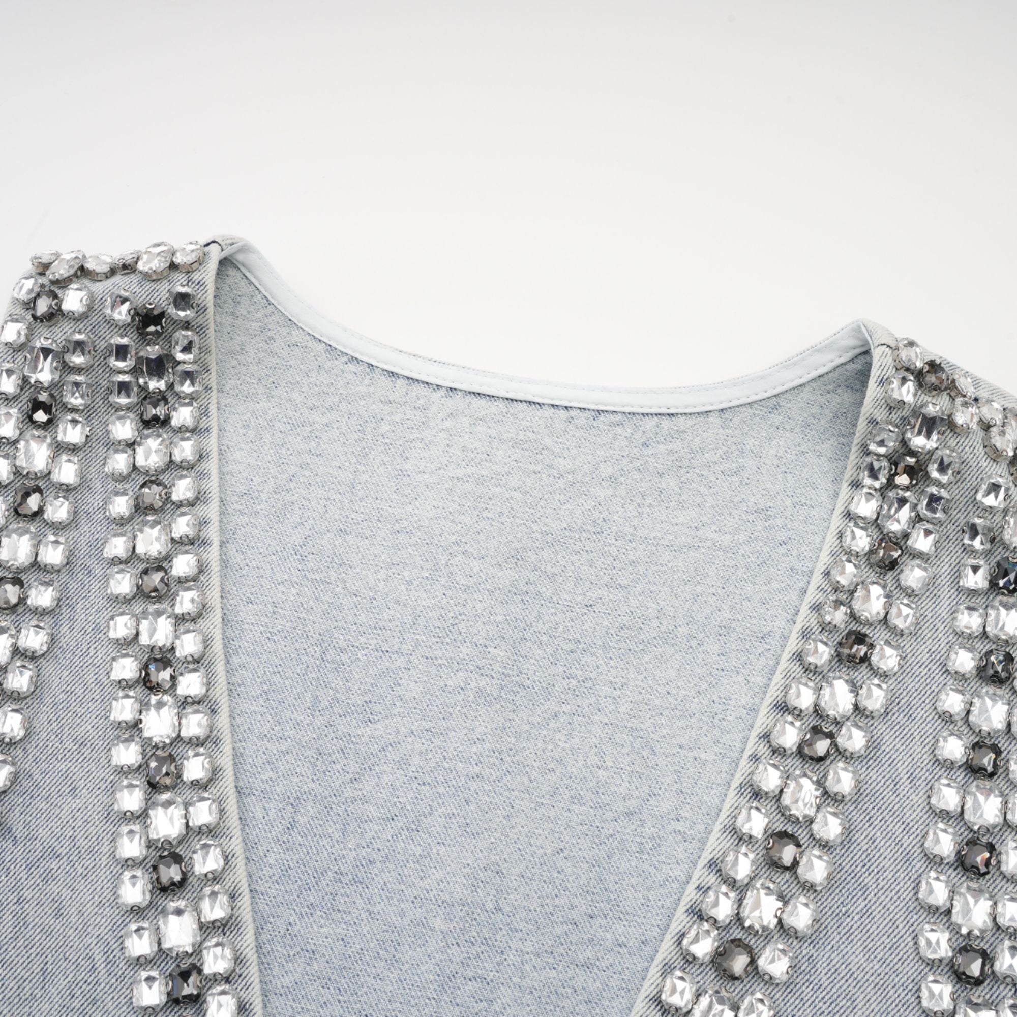 Daphné Crystal Sleeveless Denim Mini Dress Plunging V-Neck A-Line Detail Blue
