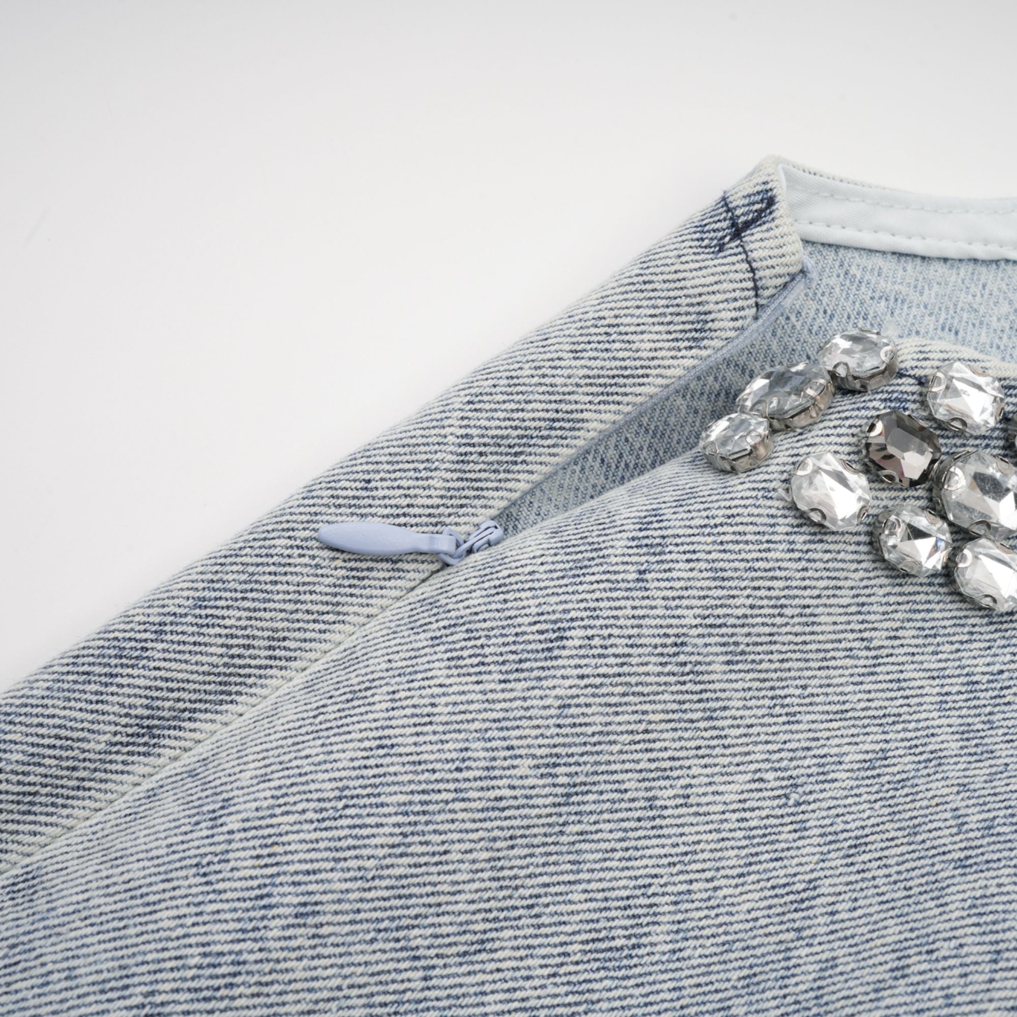 Daphné Crystal Sleeveless Denim Mini Dress Plunging V-Neck A-Line Detail Blue
